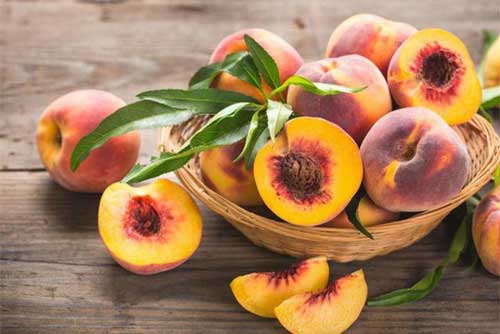 Ăn một quả đào tốt chẳng kém thuốc bổ nhưng 4 kiểu người này càng ăn càng hại