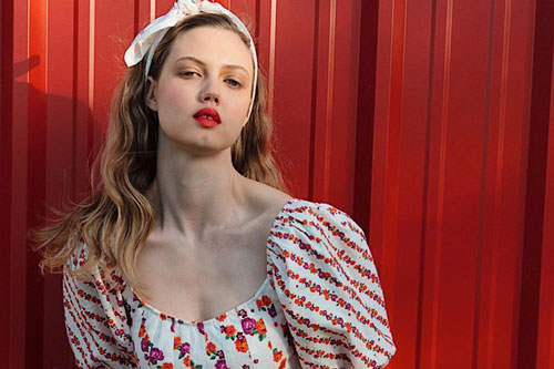 Vẻ đẹp thanh xuân gợi cảm của 'nàng thơ' 9x Lindsey Wixson