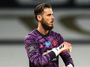 De Gea đừng để Solskjaer phải thay Henderson vào khung gỗ