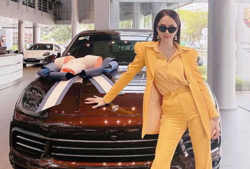 Gia tài của hoa hậu Hương Giang tuổi 29