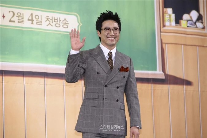5 diễn viên được mệnh danh là thiên tài ngoại ngữ của showbiz Hàn - Ảnh 1