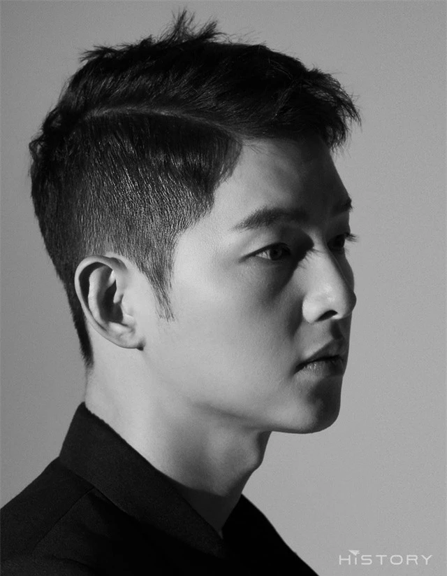 Song Joong Ki tung bộ ảnh mới, hé lộ cuộc sống đời tư - Ảnh 3.