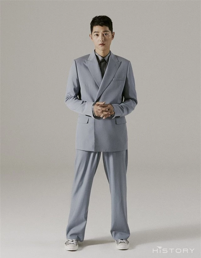 Song Joong Ki tung bộ ảnh mới, hé lộ cuộc sống đời tư - Ảnh 6.