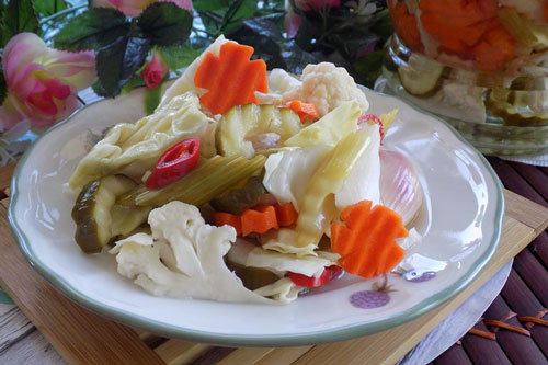 Cách làm rau củ muối chua ngọt để lâu vẫn giòn ngon