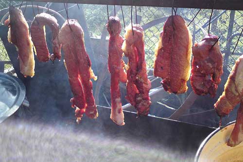 Đặc sản Sơn La: Thịt thối có giòi lúc nhúc