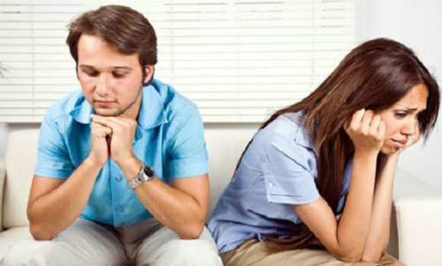 Em ôm đồng nghiệp khi vừa chia tay tôi được một tuần