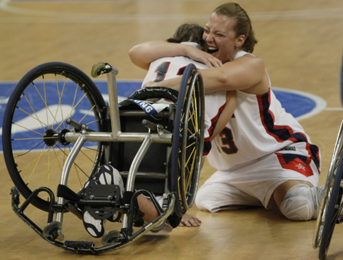 Những hình ảnh xúc động về tình yêu thương khiến ai cũng phải rơi nước mắt