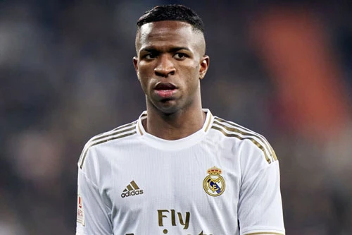 9. Vinicius Junior (Real Madrid - Mức lương hiện tại: 120.000 bảng/tuần).