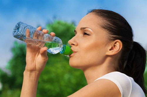 Màu sắc nước tiểu tiết lộ tình hình sức khỏe của bạn