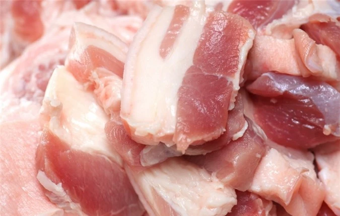 So sánh giá trị dinh dưỡng của thịt lợn với thịt gà - Ảnh 3.
