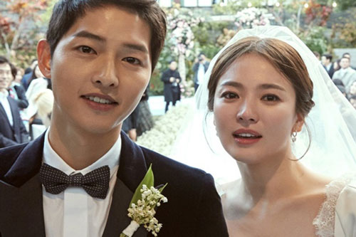 Dispatch tiết lộ chuyện hẹn hò của những cặp sao hạng A nào?