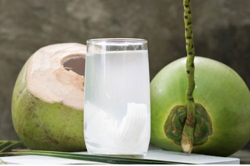 Những người "đại kỵ" nước dừa, phải nhịn miệng dù thèm đến mấy