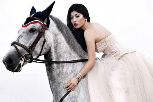 Những hoàng tử, công chúa giỏi thể thao, đam mê đua ngựa