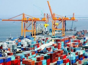 Tiếp tục xuất siêu trong nửa đầu tháng 6, thặng dư thương mại đạt 3,75 tỷ USD