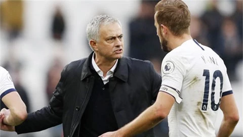 'Lối chơi của Mourinho khiến Kane phải cân nhắc tương lai'