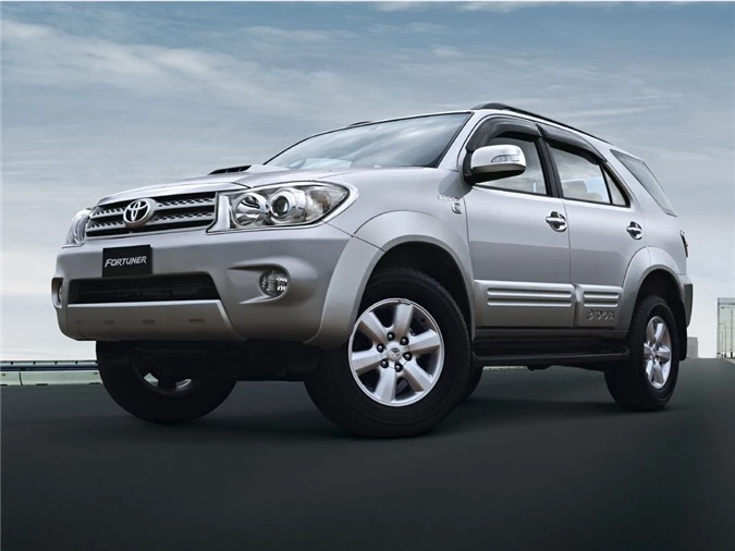 Nhung thay doi tren Toyota Fortuner anh 3