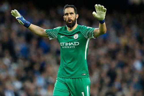 Arsenal nhắm thủ môn của Man City để thay Leno