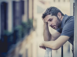 Em bỏ con mới sinh cho nhà chồng nuôi để về sống với tôi