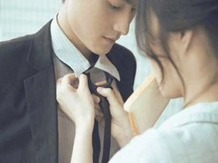 Bất chợt về nhà sau chuyến công tác dài, tôi "chết đứng" khi nhìn mâm cơm mẹ nấu cho vợ ăn khi ở cữ