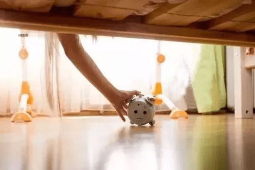 Nhìn thấy 4 thứ này dưới gầm giường cảnh báo 'thảm họa' đang tới, gia đình dễ lục đục, hao tài tốn của