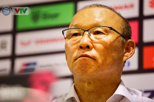 AFC đưa HLV Park Hang-seo lên trang nhất với hành trình lịch sử