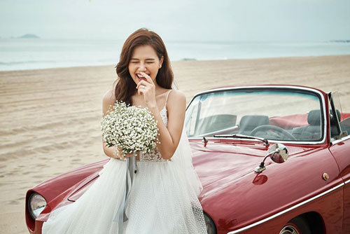 Phương Anh tiết lộ ảnh cưới với chồng đại gia