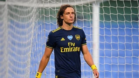 Arsenal đưa ra một loạt quyết định sốc về David Luiz, Cedric, Mari