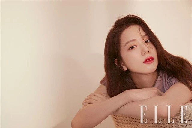 Jisoo (BLACKPINK) khoe vẻ đẹp trong trẻo trước thềm tái xuất - Ảnh 3.