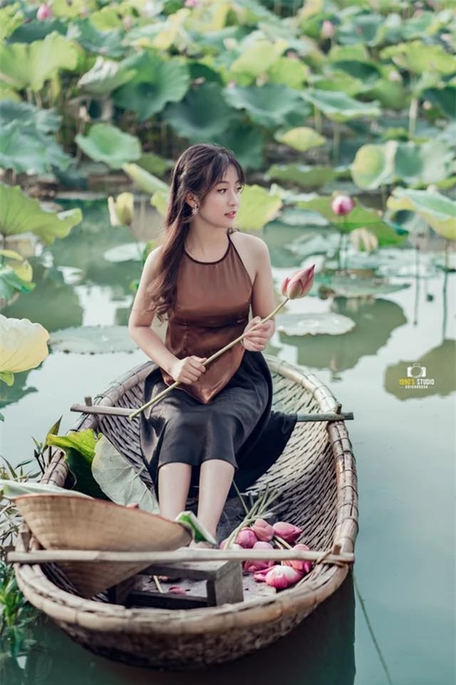 Nữ sinh Thái Nguyên sở hữu vẻ đẹp đúng chuẩn “thanh xuân vườn trường” - 11