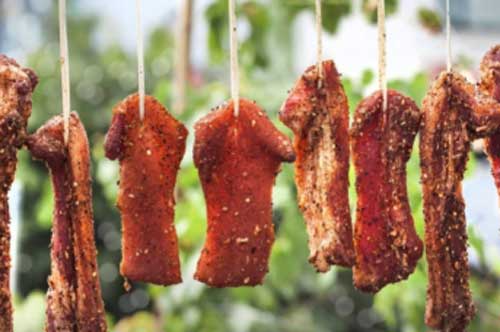 Tận dụng trời hè "nóng như rang", làm ngay thịt ba chỉ một nắng siêu ngon, siêu đơn giản