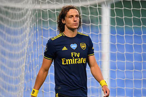 Arsenal đưa ra một loạt quyết định sốc về David Luiz, Cedric, Mari