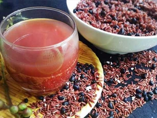Uống nước gạo lứt rang mỗi ngày giúp bạn giảm cân, tốt cho sức khỏe của bạn