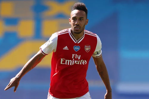 Tiền đạo: Pierre-Emerick Aubameyang (Arsenal, 31 tuổi, giá trị chuyển nhượng: 56 triệu euro).