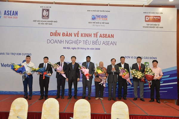 Diễn đàn về Kinh tế ASEAN được tổ chức tại Hà Nội vào ngày 25/6/2020. 