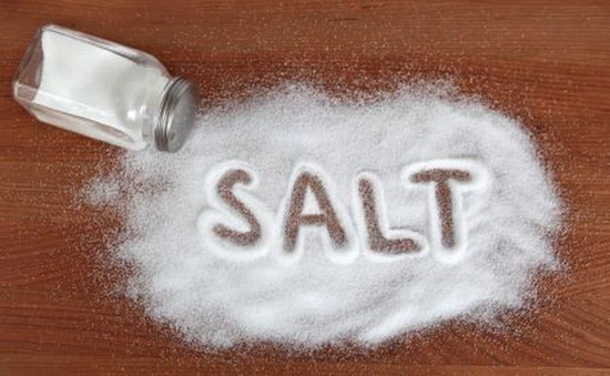 6 dấu hiệu tố cáo bạn đang ăn quá nhiều muối, cần thay đổi ngay trước khi sinh bệnh
