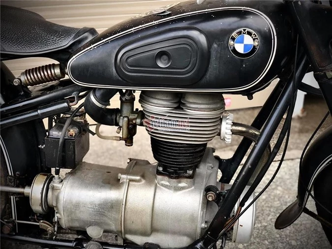 Xe máy cổ BMW R25 66 năm tuổi giá gần 700 triệu ở Hà Nội