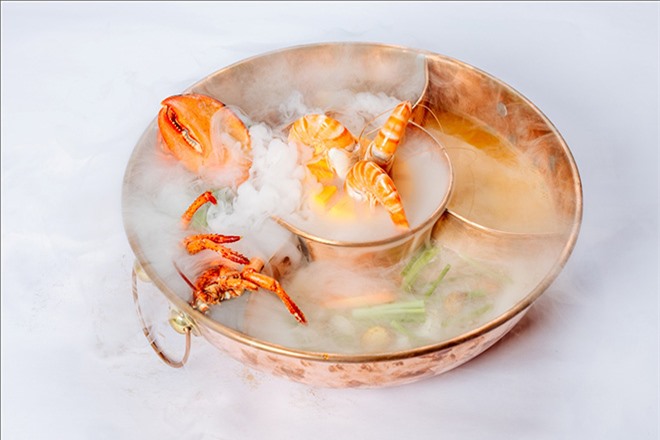 “Đổi gió” với đặc sản lẩu khói, lẩu rượu hiếm có khó tìm giữa lòng Sài Gòn