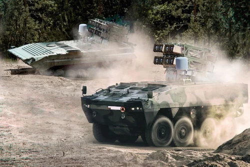 Các xe diệt tăng tự hành Ottokar Brzoza của Ba Lan sẽ được trang bị tên lửa Spike NLOS. Ảnh: Jane's 360.