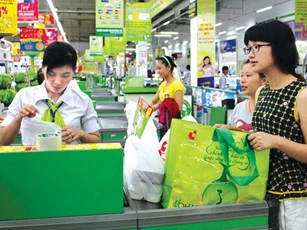 Đến năm 2030, 100% siêu thị dùng bao bì thân thiện môi trường