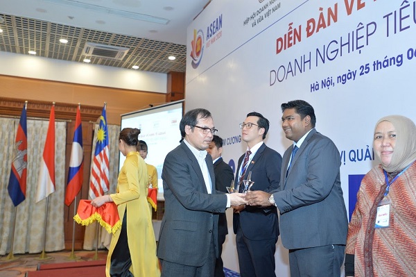 Chùm ảnh toàn cảnh Diễn đàn về Kinh tế ASEAN, Doanh nghiệp tiêu biểu ASEAN