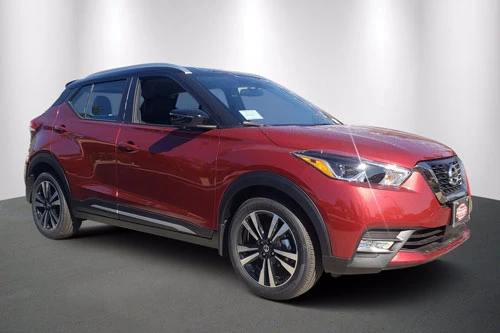 6. Nissan Kicks 2020 (giá: 18.870-21.120 USD).