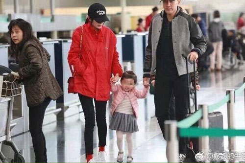 6 năm qua, Dương Mịch đối xử với con gái như thế nào: Thừa nhận mang thai ngoài ý muốn, thờ ơ lạnh nhạt đến xót xa