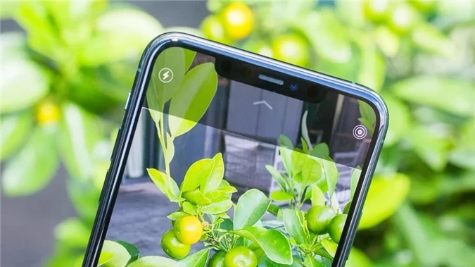 Cảm biến vân tay Touch ID trên iPhone SE 2020 đáng tin cậy hơn FaceID trên iPhone 11 Pro