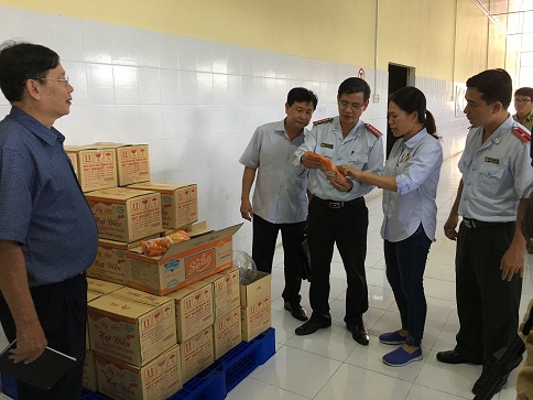 Xử lý vi phạm trong quá trình kiểm tra chất lượng sản phẩm trong sản xuất 