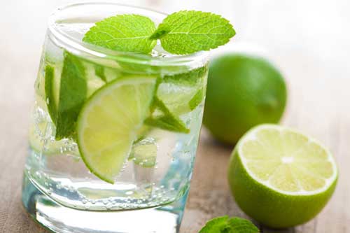 Cách 'trong uống ngoài bôi' giúp 'đánh tan' mỡ bụng