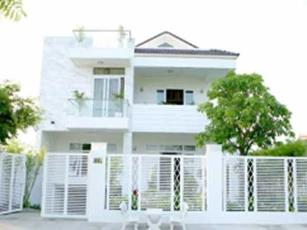 Từng chia tay người yêu vì nghèo, hiện tại MC Quyền Linh sở hữu biệt thự triệu đô, đẹp "không góc chết"