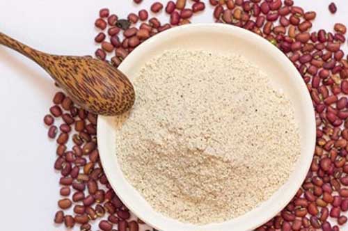 Bạn sẽ hối hận nếu không biết đến việc sử dụng bột đậu đỏ để làm đẹp da