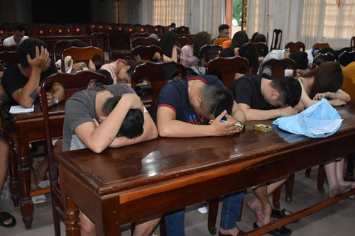 Quảng Trị: Phát hiện hàng chục đối tượng sử dụng ma túy trong quán karaoke