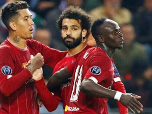 Salah - Mane - Firmino chỉ đứng thứ 10 trong số các tam tấu 'mắn bàn' nhất châu Âu mùa này