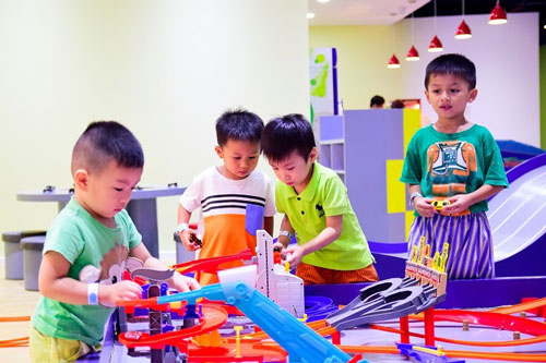 6 việc đơn giản cha mẹ thực hiện mỗi ngày sẽ giúp con thông minh vượt trội